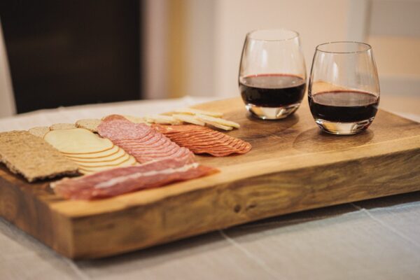 Live Edge Walnut Chopping Board