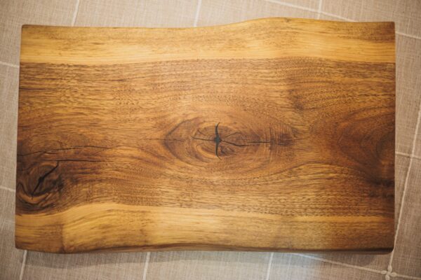 Live Edge Walnut Chopping Board